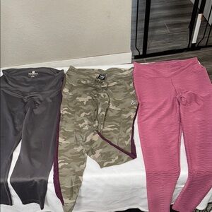 Gray/Pink/Green Athletic Leggings with Sleek Fit